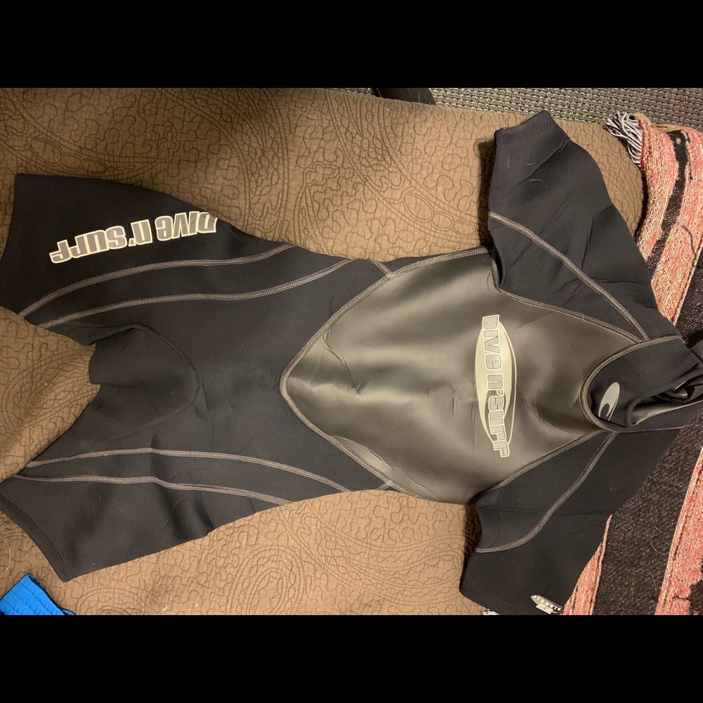 Wet suit